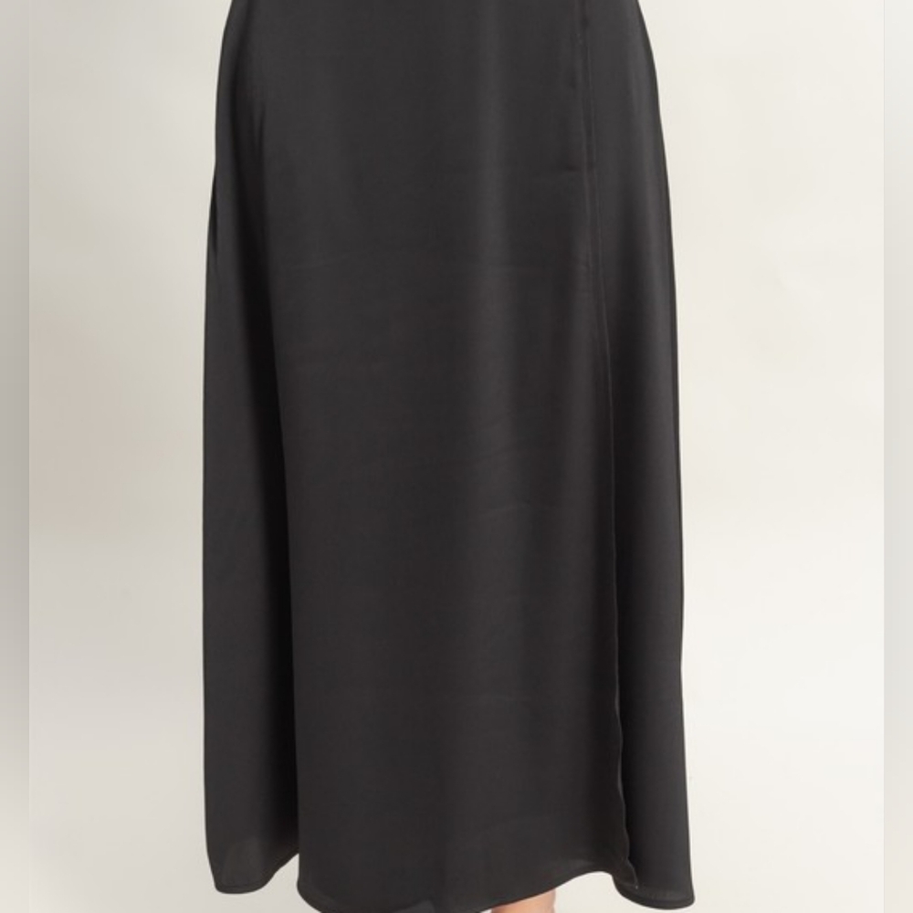 Black Two-Piece Top and Maxi Skirt Set - Picture 4 of 10